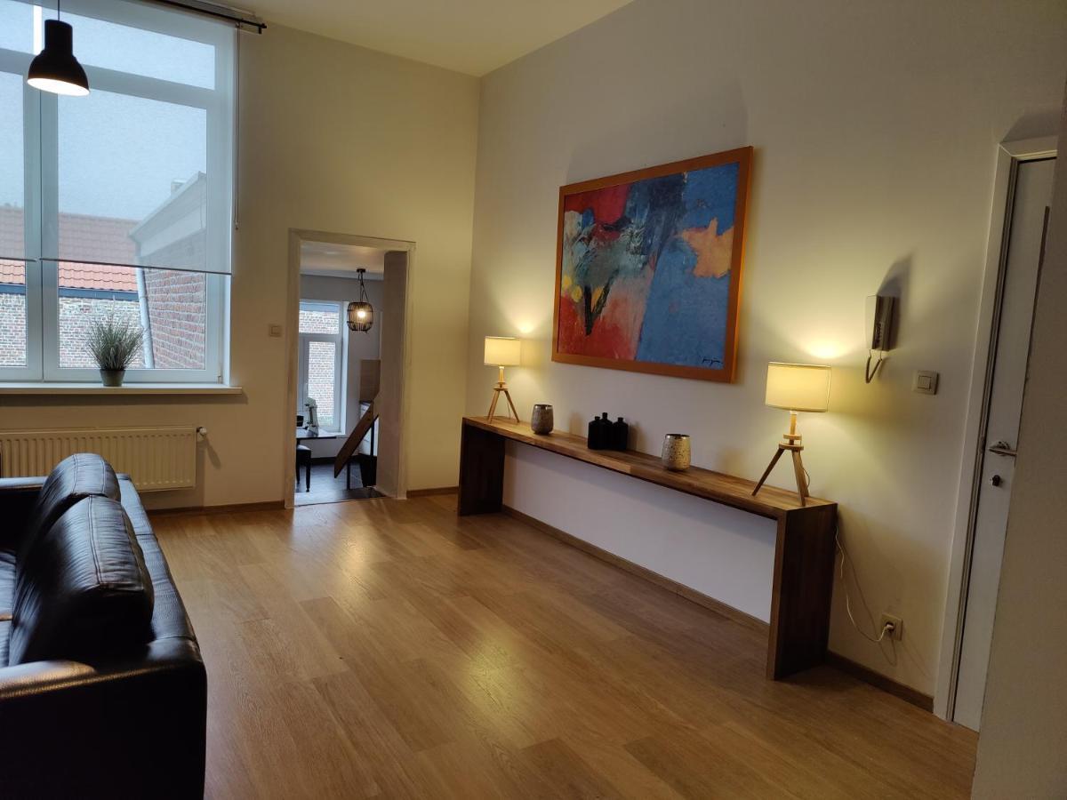 B&B Leopold & Appartementen Синт-Тройден Екстериор снимка