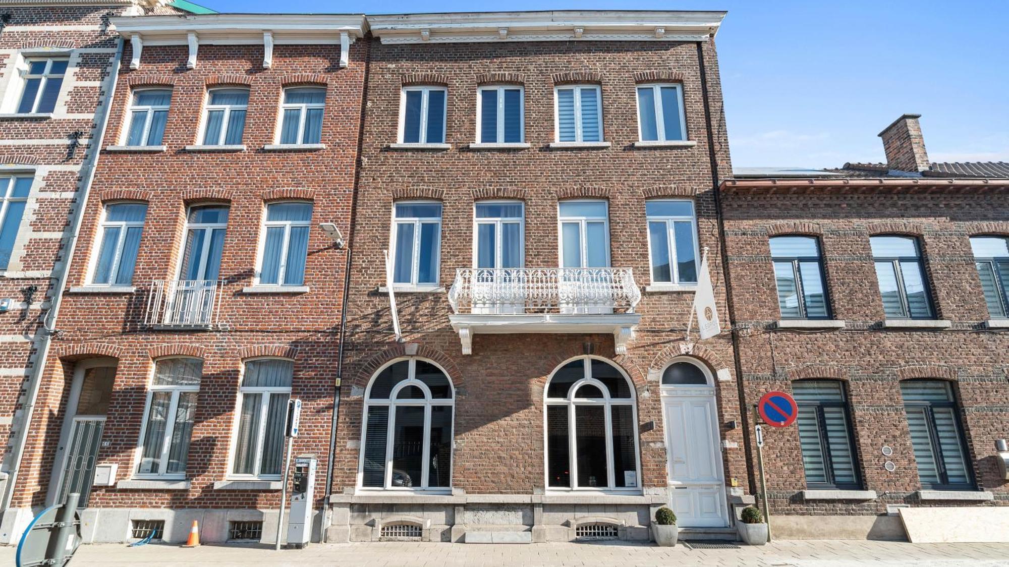 B&B Leopold & Appartementen Синт-Тройден Екстериор снимка