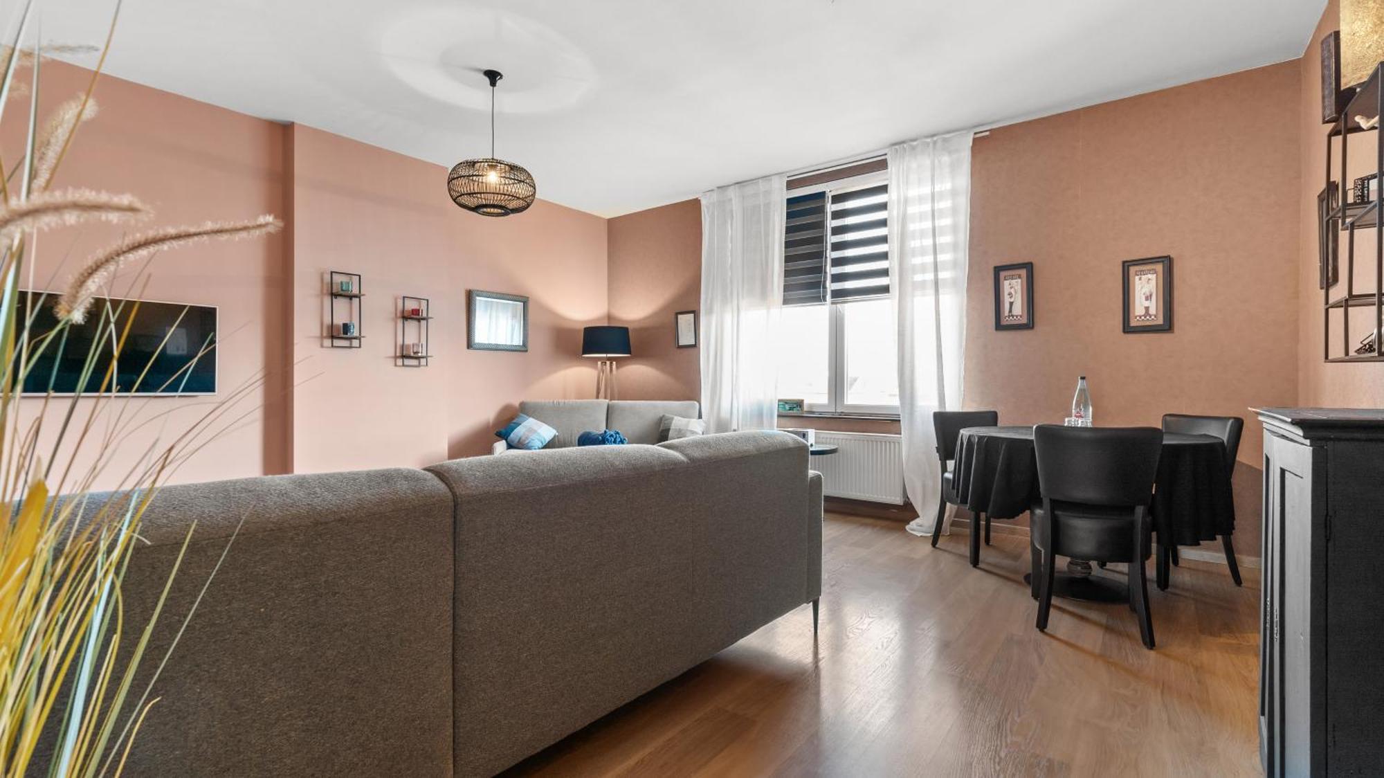 B&B Leopold & Appartementen Синт-Тройден Екстериор снимка