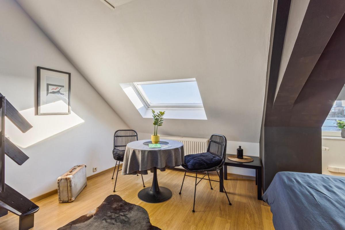 B&B Leopold & Appartementen Синт-Тройден Екстериор снимка