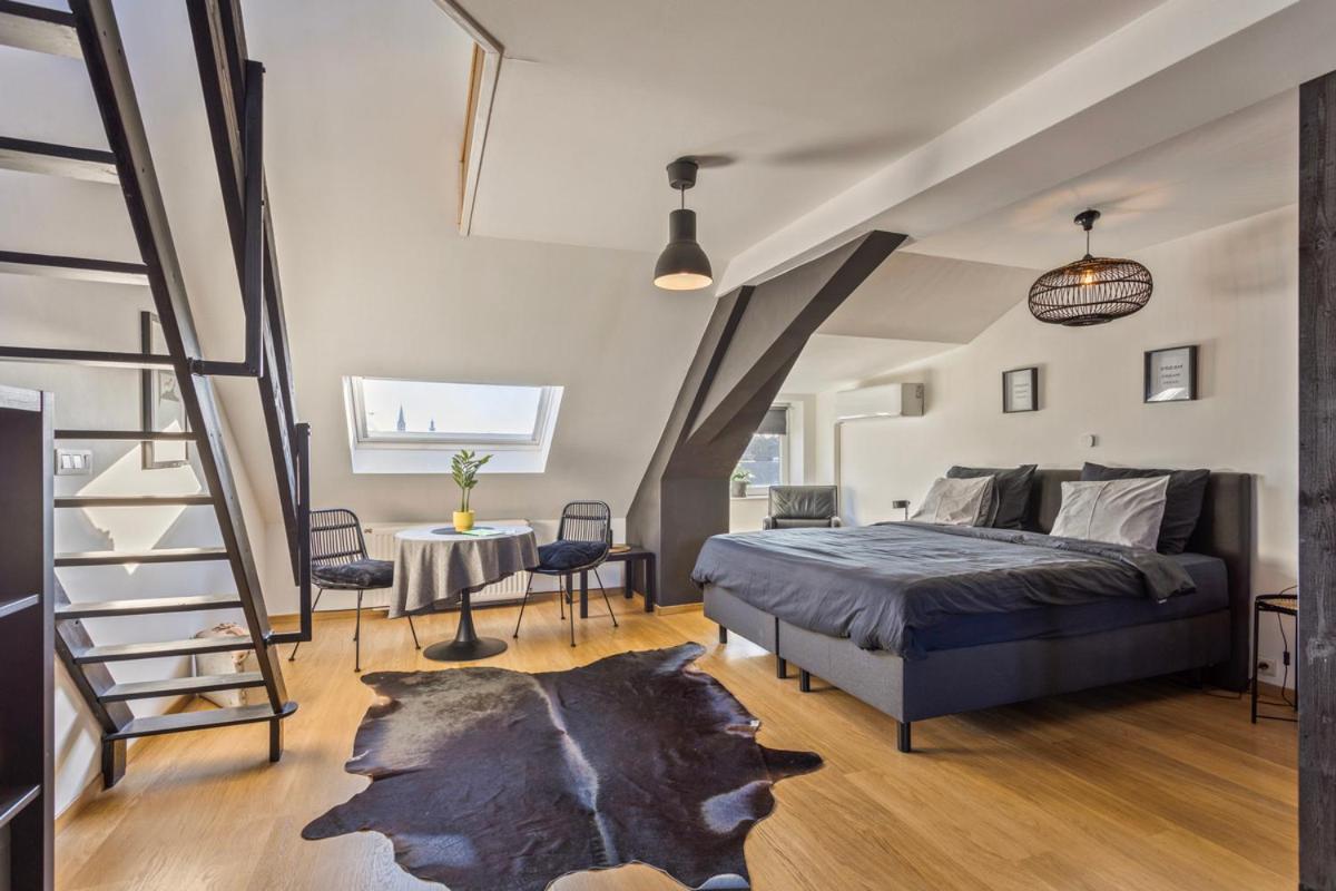 B&B Leopold & Appartementen Синт-Тройден Екстериор снимка