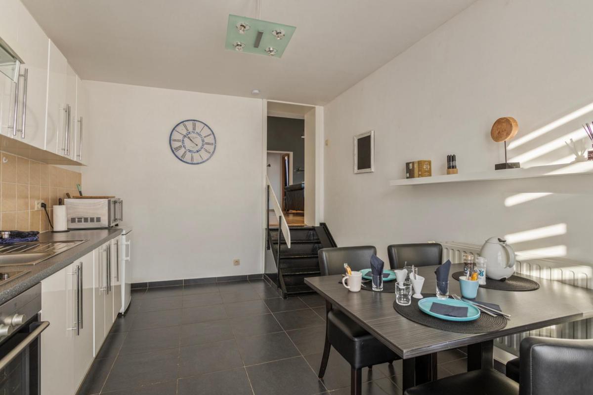 B&B Leopold & Appartementen Синт-Тройден Екстериор снимка