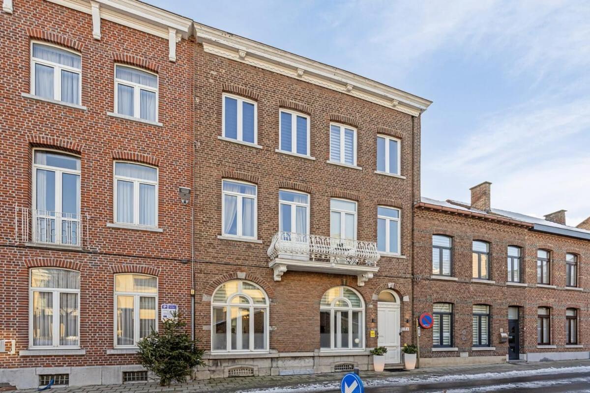 B&B Leopold & Appartementen Синт-Тройден Екстериор снимка